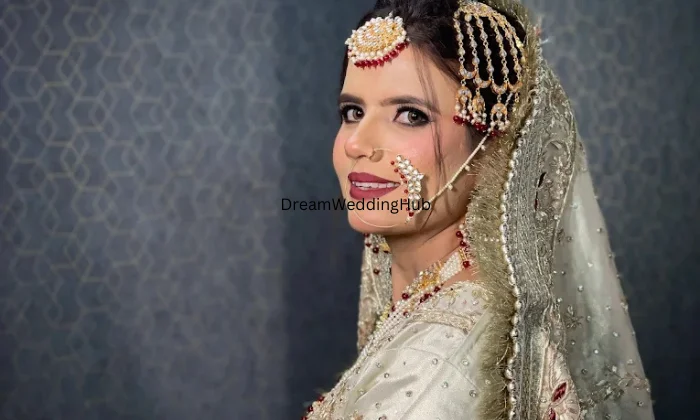 Divya makeovers dewas